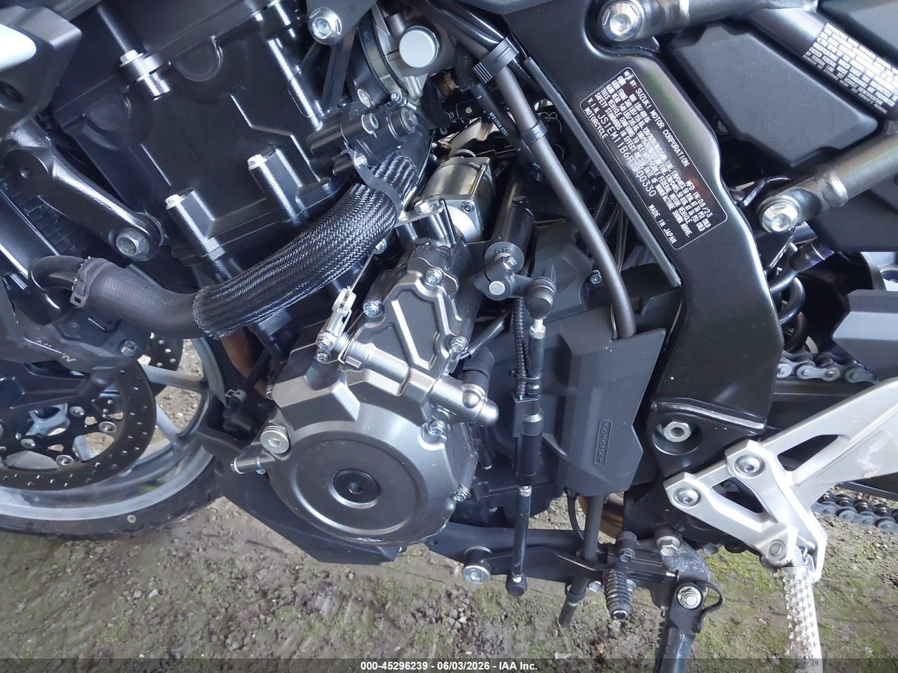 2024 SUZUKI GSX800 R thumbnail 10