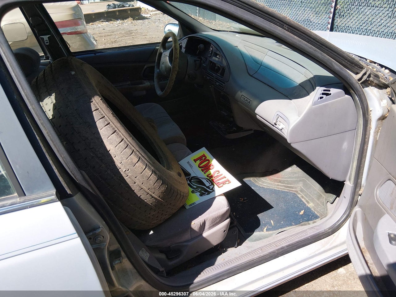 1994 FORD TAURUS GL thumbnail 6