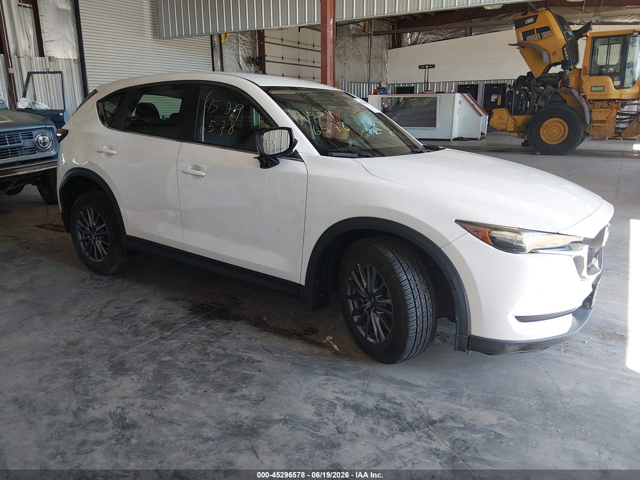 2017 MAZDA CX-5 SPORT thumbnail 2
