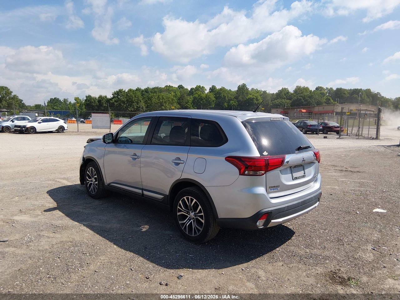 2016 MITSUBISHI OUTLANDER SE/SEL thumbnail 4
