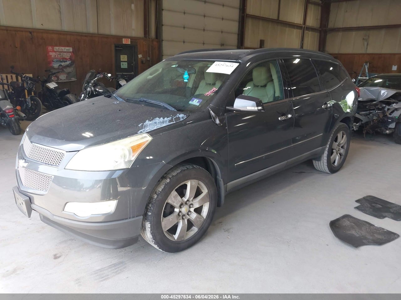 2009 CHEVROLET TRAVERSE LTZ thumbnail 3