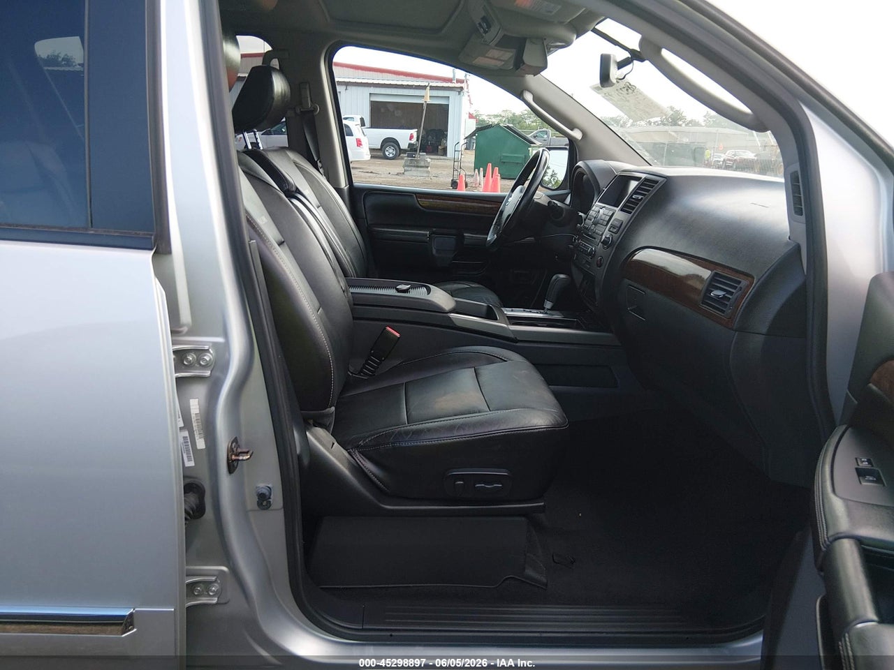 2011 NISSAN ARMADA PLATINUM thumbnail 6
