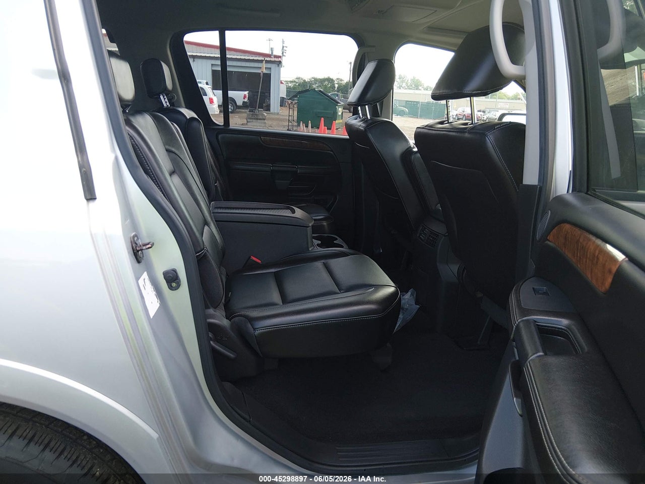 2011 NISSAN ARMADA PLATINUM thumbnail 9