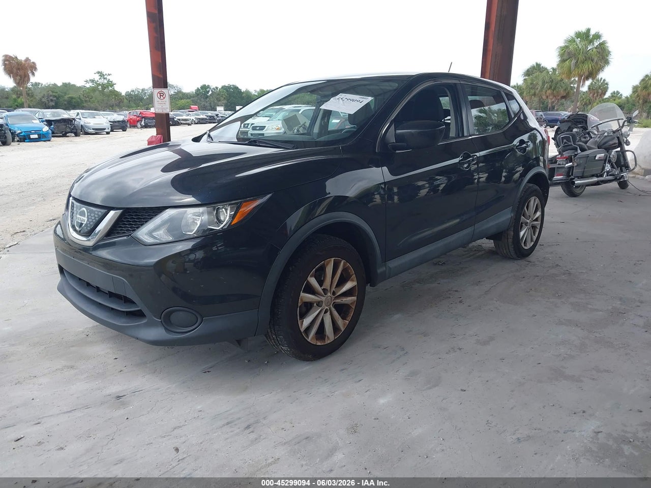 2018 NISSAN ROGUE SPORT S · 2/12