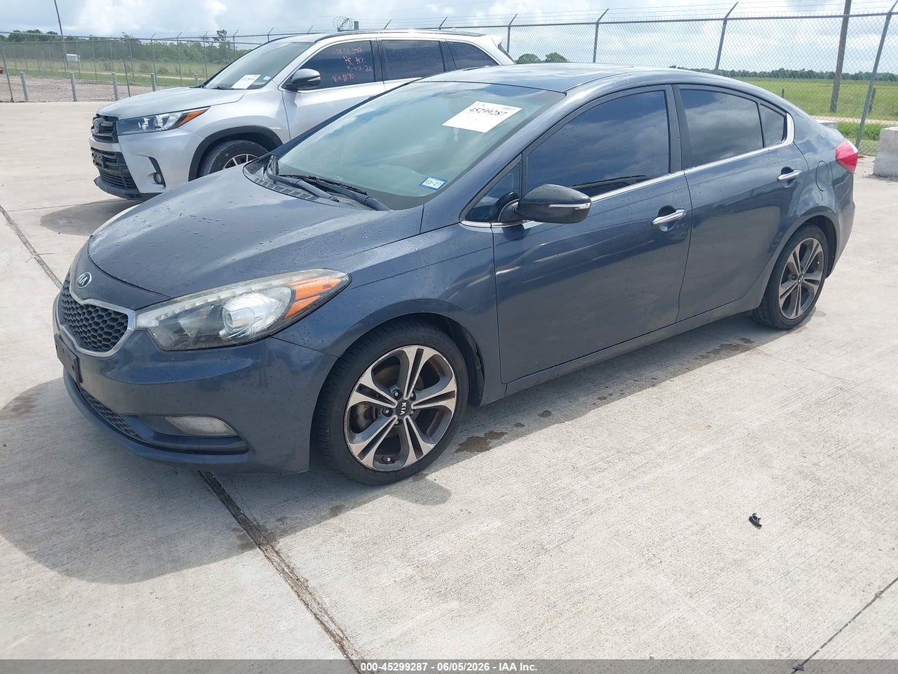 2016 KIA FORTE EX thumbnail 3