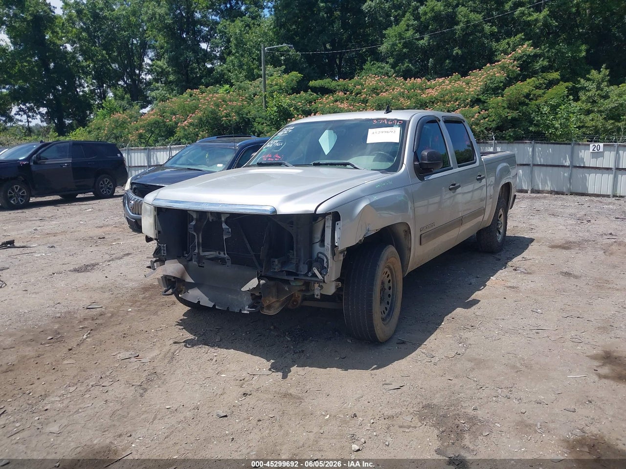 2011 GMC SIERRA 1500 SL thumbnail 3