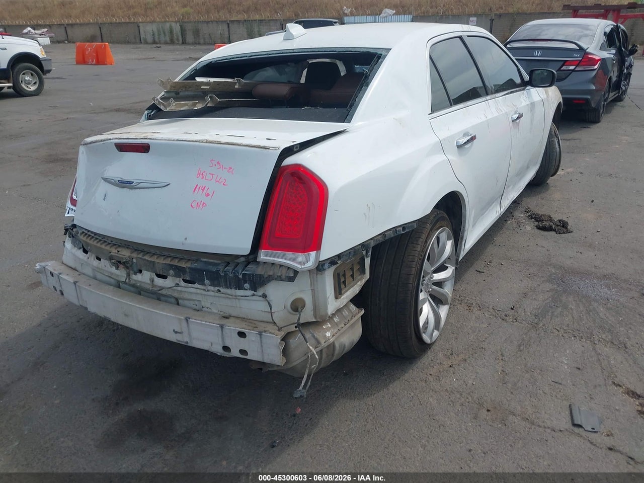 2019 CHRYSLER 300 LIMITED thumbnail 5