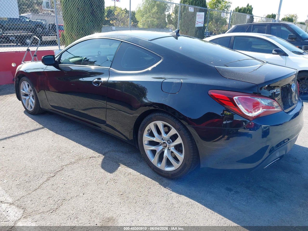 2013 HYUNDAI GENESIS 2.0T thumbnail 4