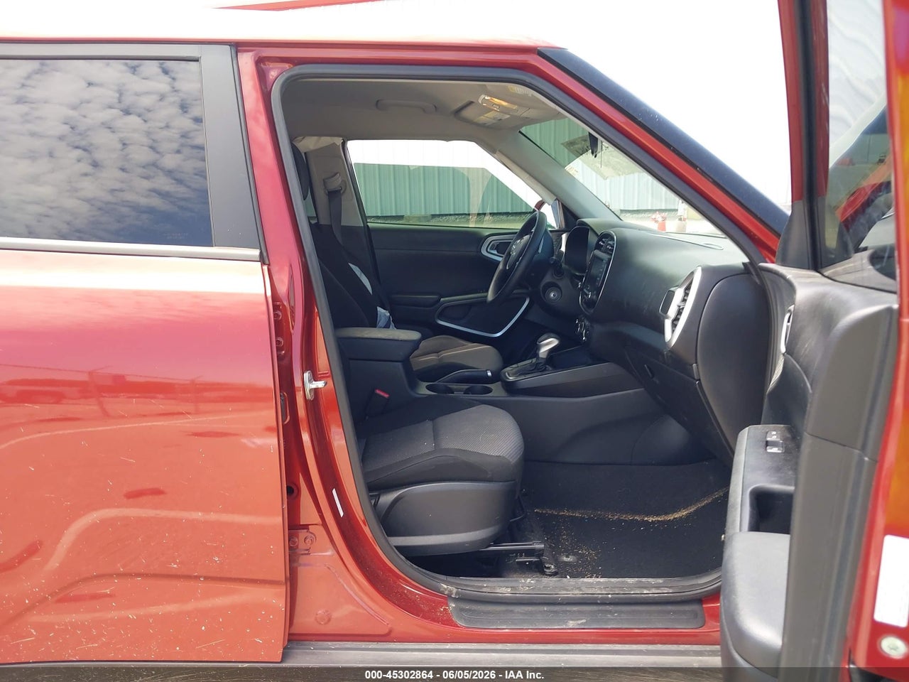 2023 KIA SOUL LX thumbnail 6