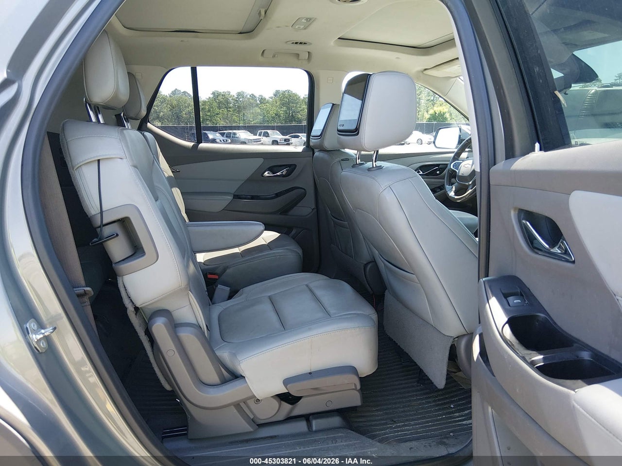 2018 CHEVROLET TRAVERSE 3LT thumbnail 9
