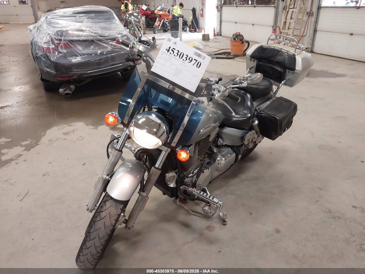 2004 HONDA VTX1300 C thumbnail 3