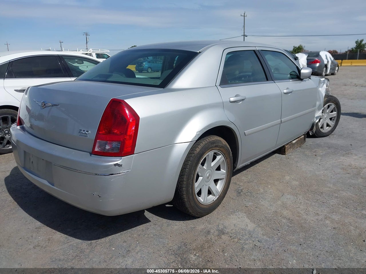 2005 CHRYSLER 300 TOURING thumbnail 5