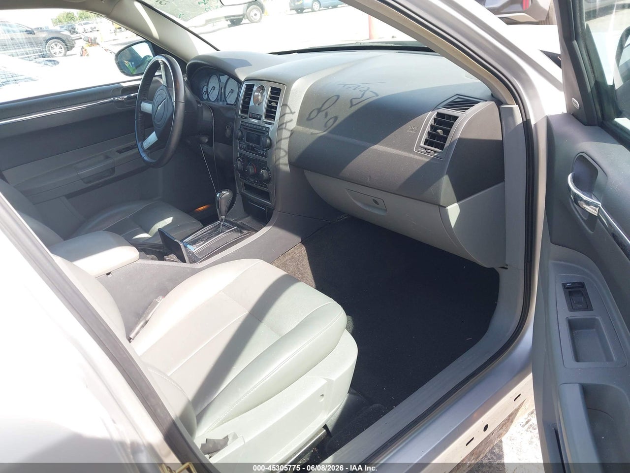 2005 CHRYSLER 300 TOURING thumbnail 6
