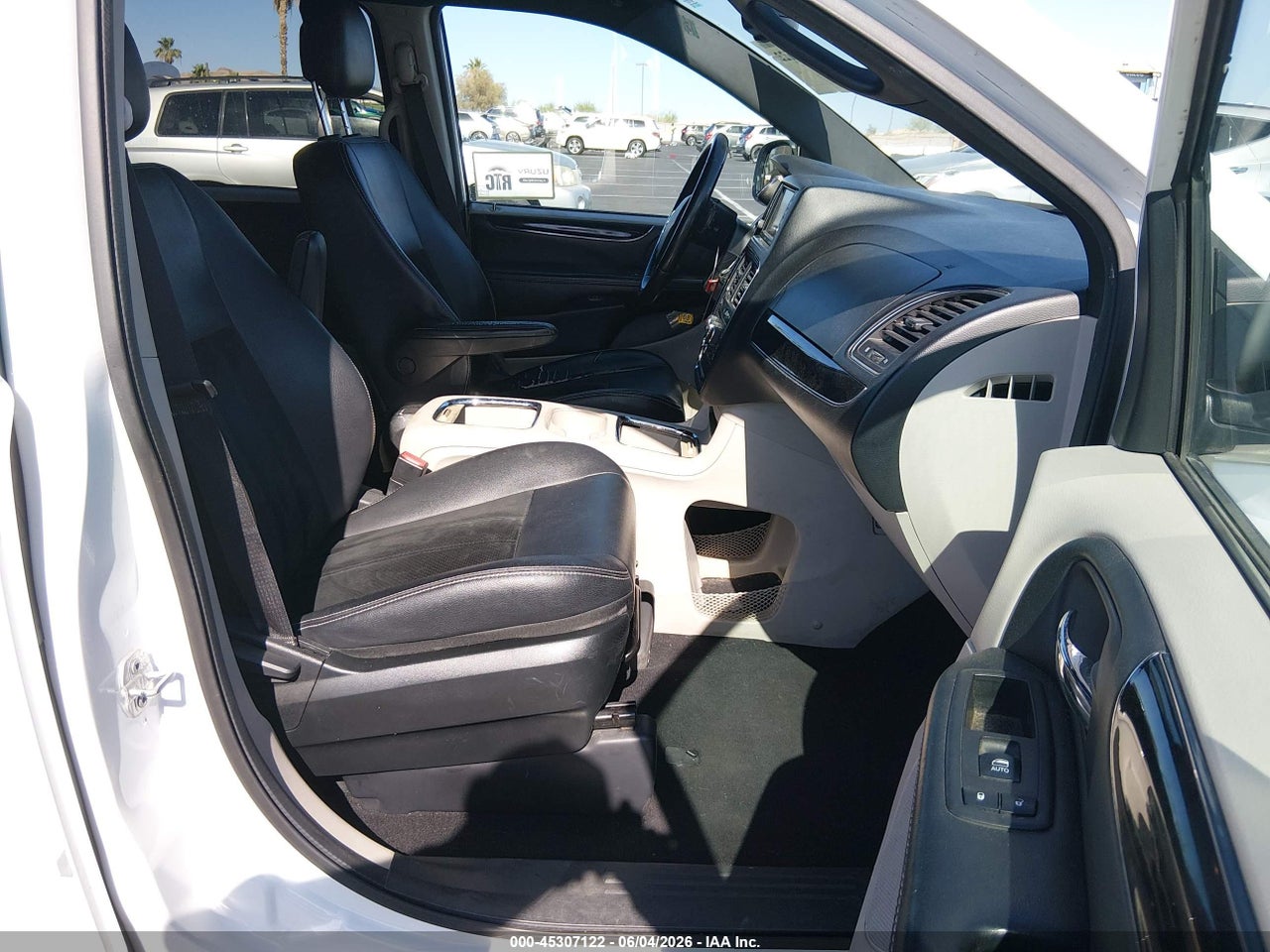 2017 DODGE GRAND CARAVAN SXT thumbnail 6