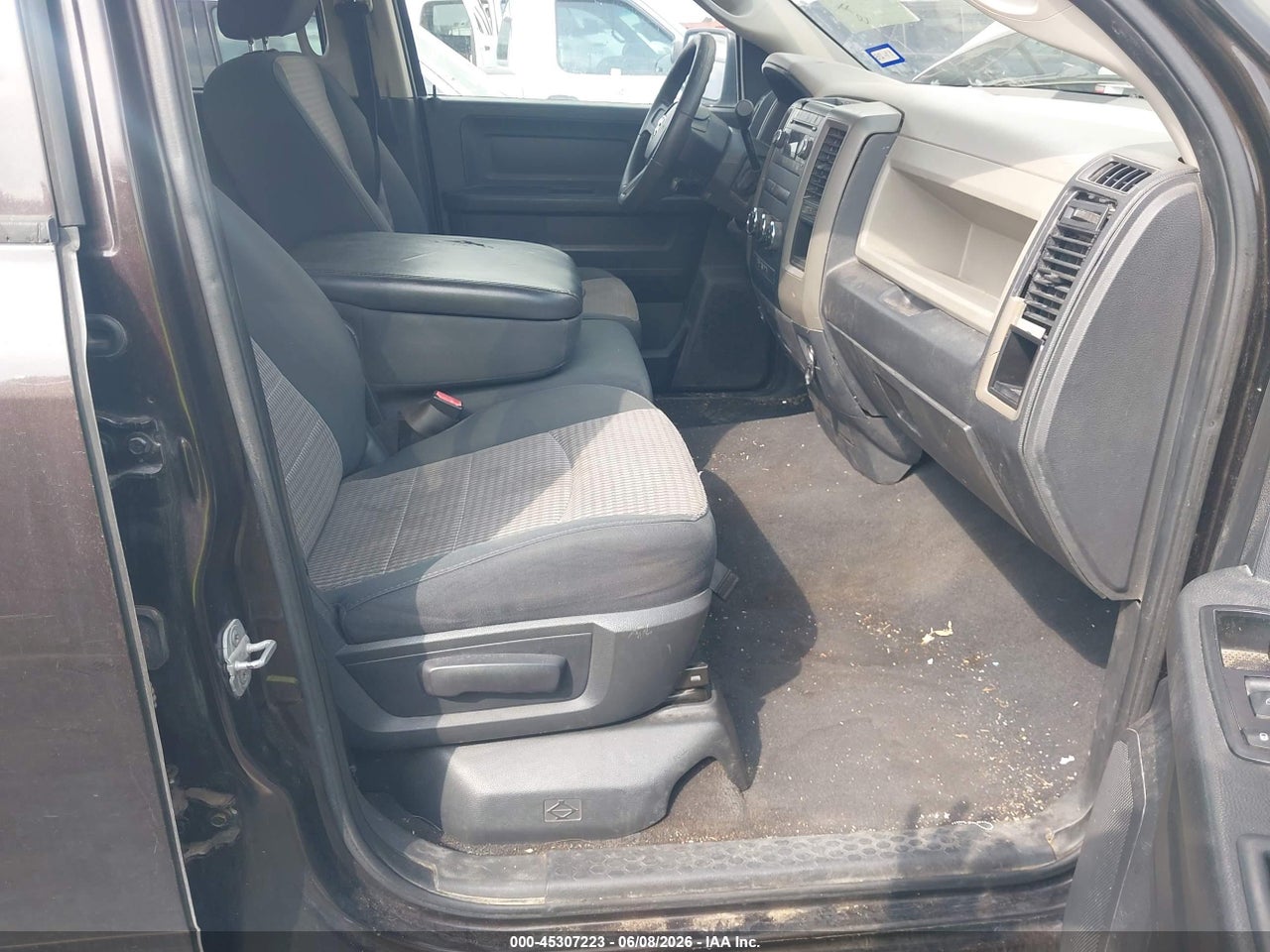 2011 RAM RAM 1500 ST thumbnail 6