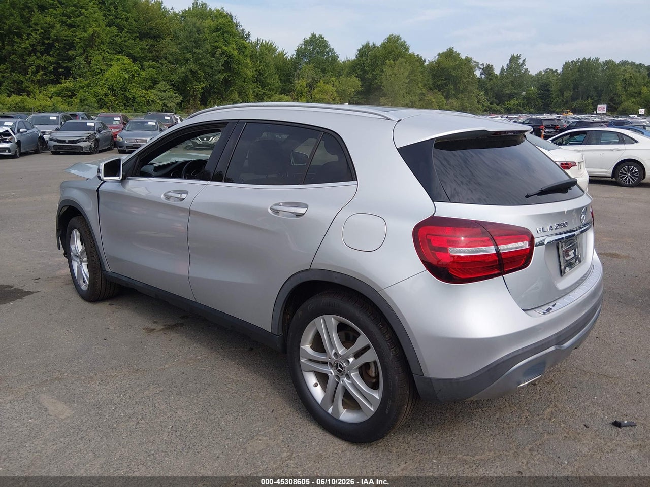2019 MERCEDES-BENZ GLA 250 4MATIC · 3/12