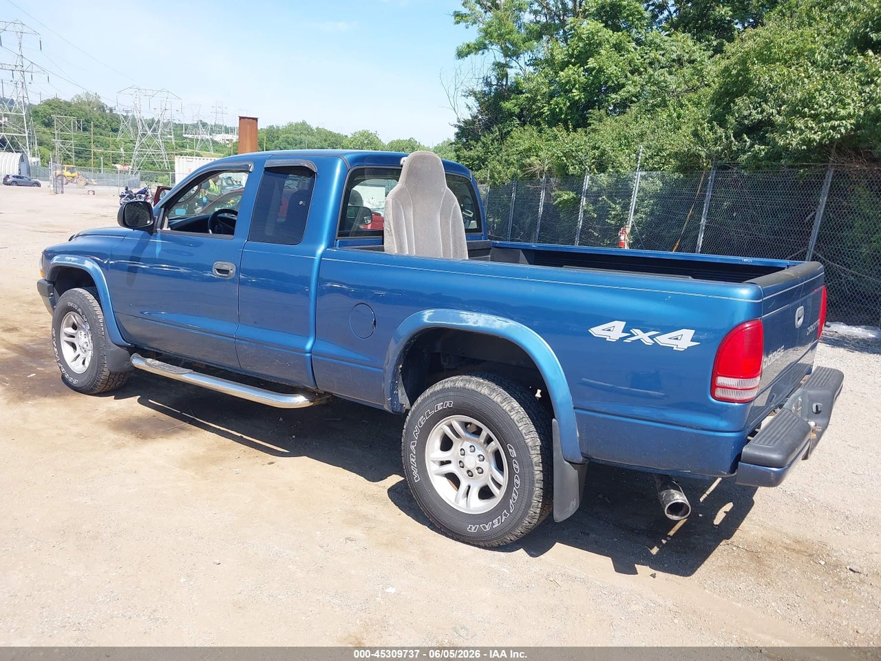 2004 DODGE DAKOTA SPORT thumbnail 4