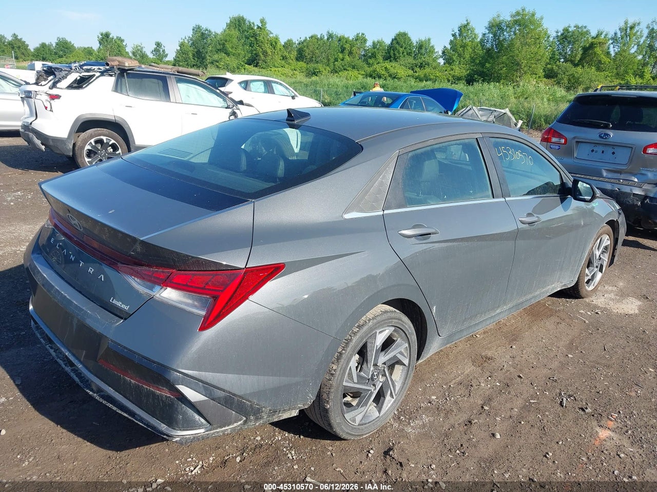 2025 HYUNDAI ELANTRA LIMITED thumbnail 5