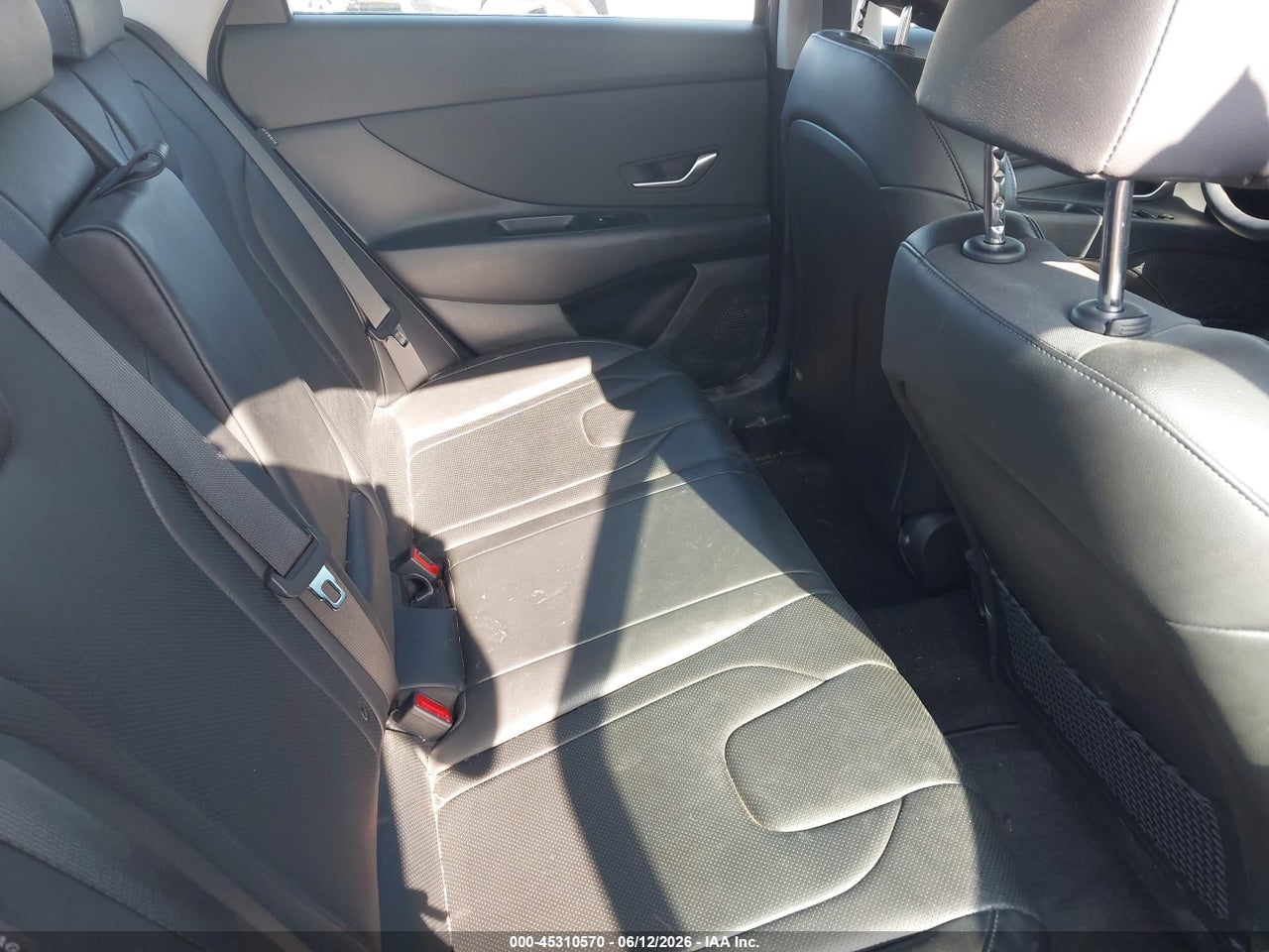 2025 HYUNDAI ELANTRA LIMITED thumbnail 9