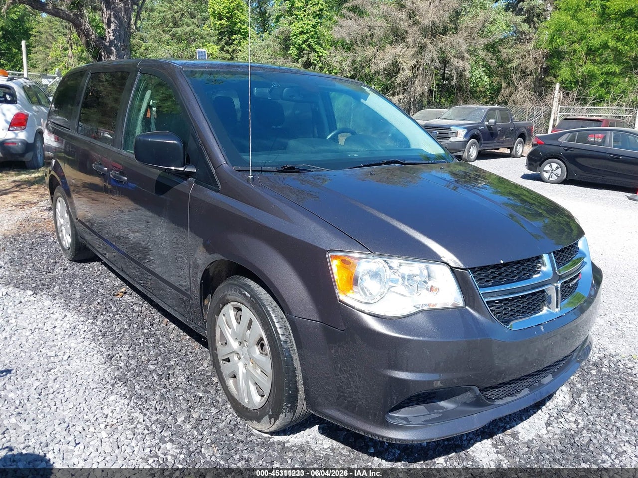 2018 DODGE GRAND CARAVAN SE thumbnail 2