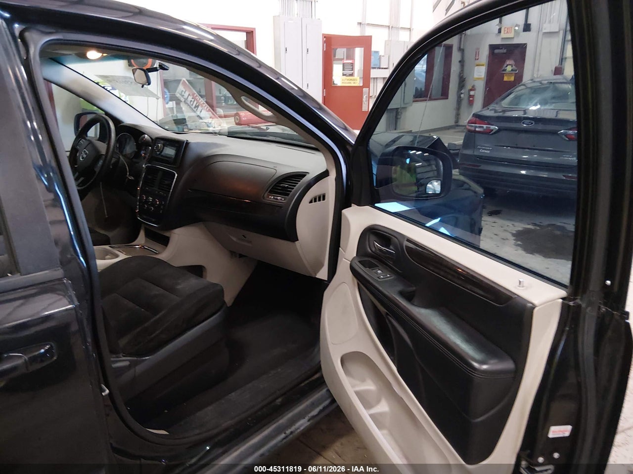 2015 DODGE GRAND CARAVAN SXT thumbnail 6