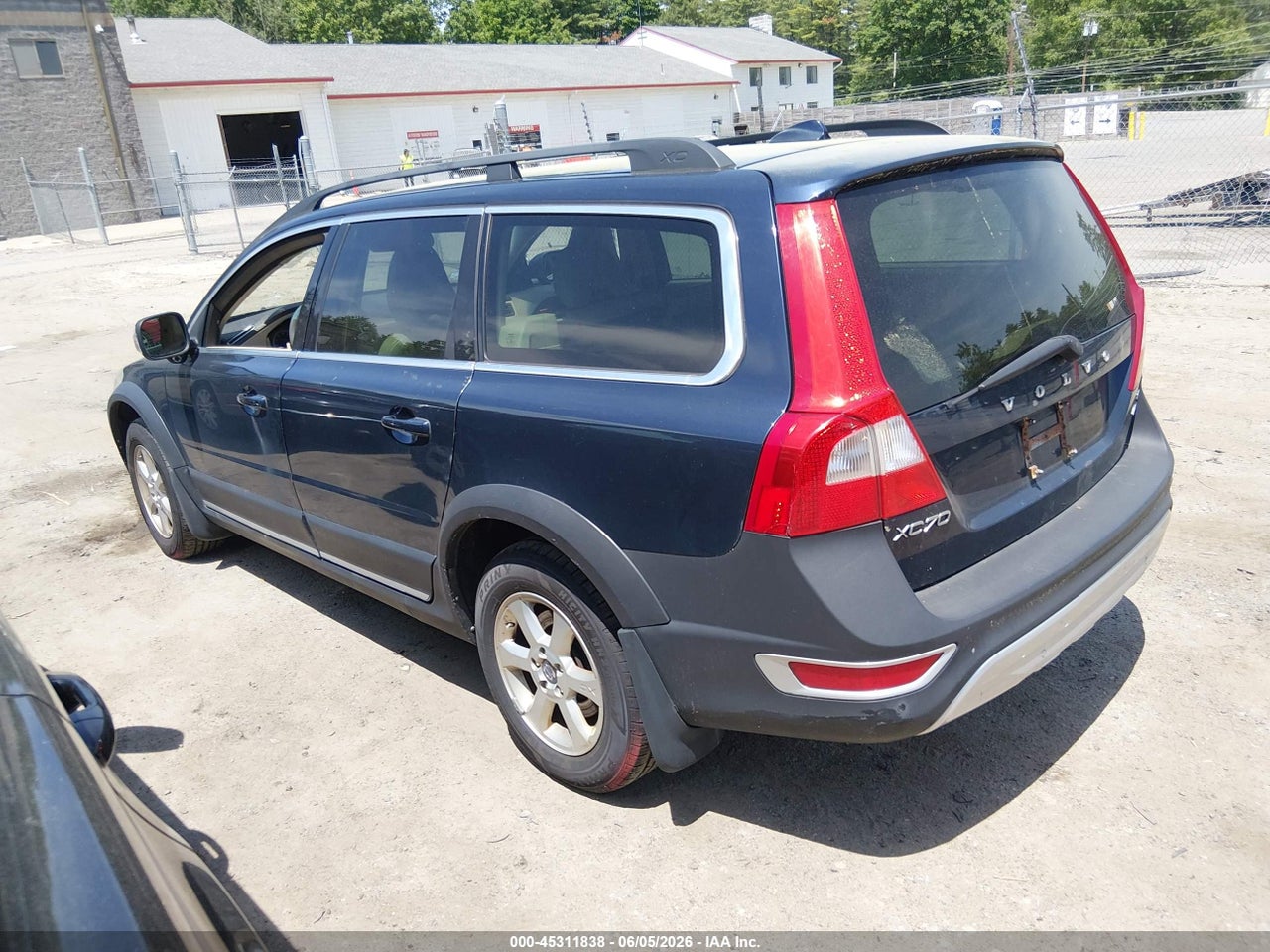 2010 VOLVO XC70 3.2 thumbnail 4