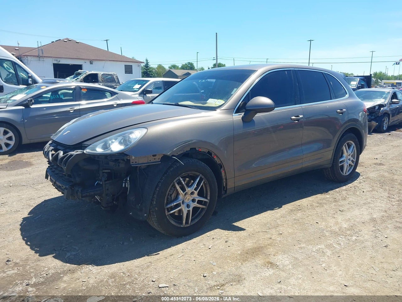 2013 PORSCHE CAYENNE S thumbnail 3