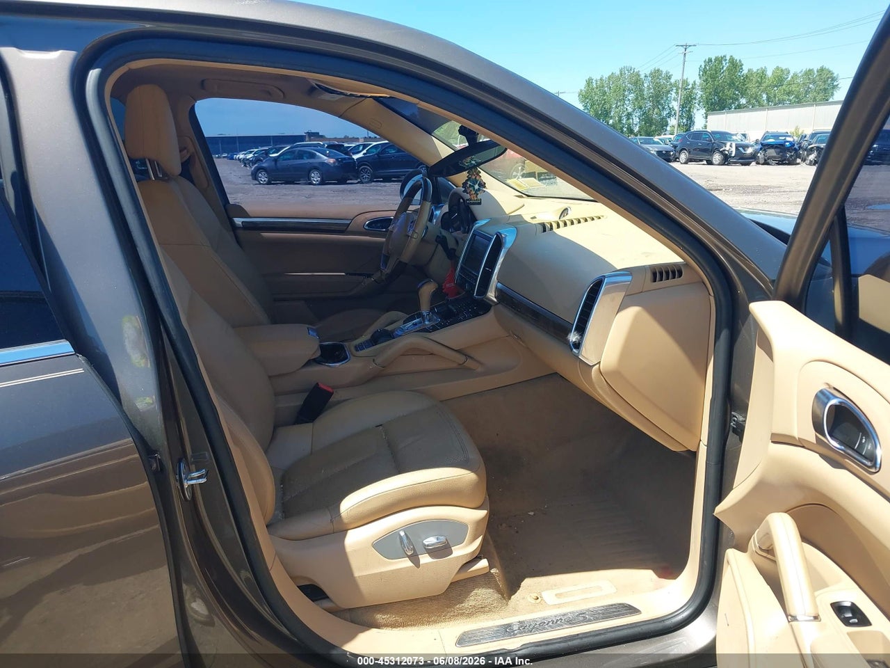 2013 PORSCHE CAYENNE S thumbnail 6