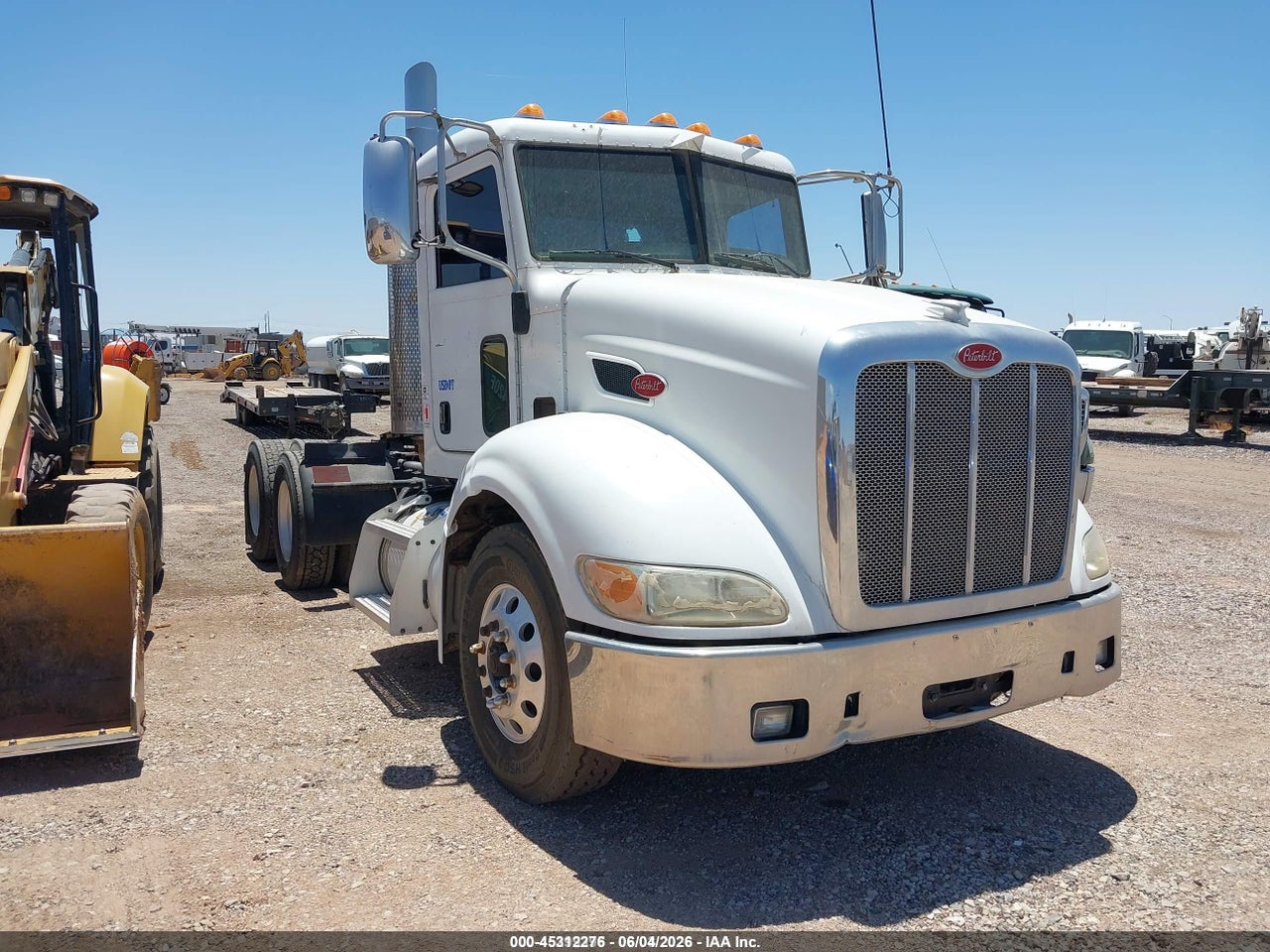 1XPVD09X3AD****** · 2010 PETERBILT 384