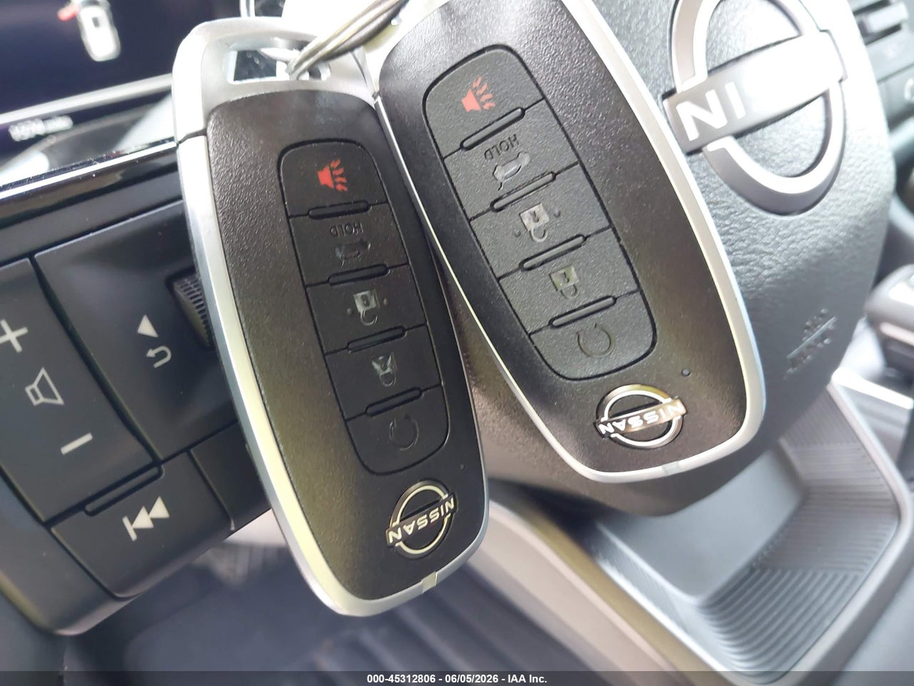 2026 NISSAN PATHFINDER SL thumbnail 12
