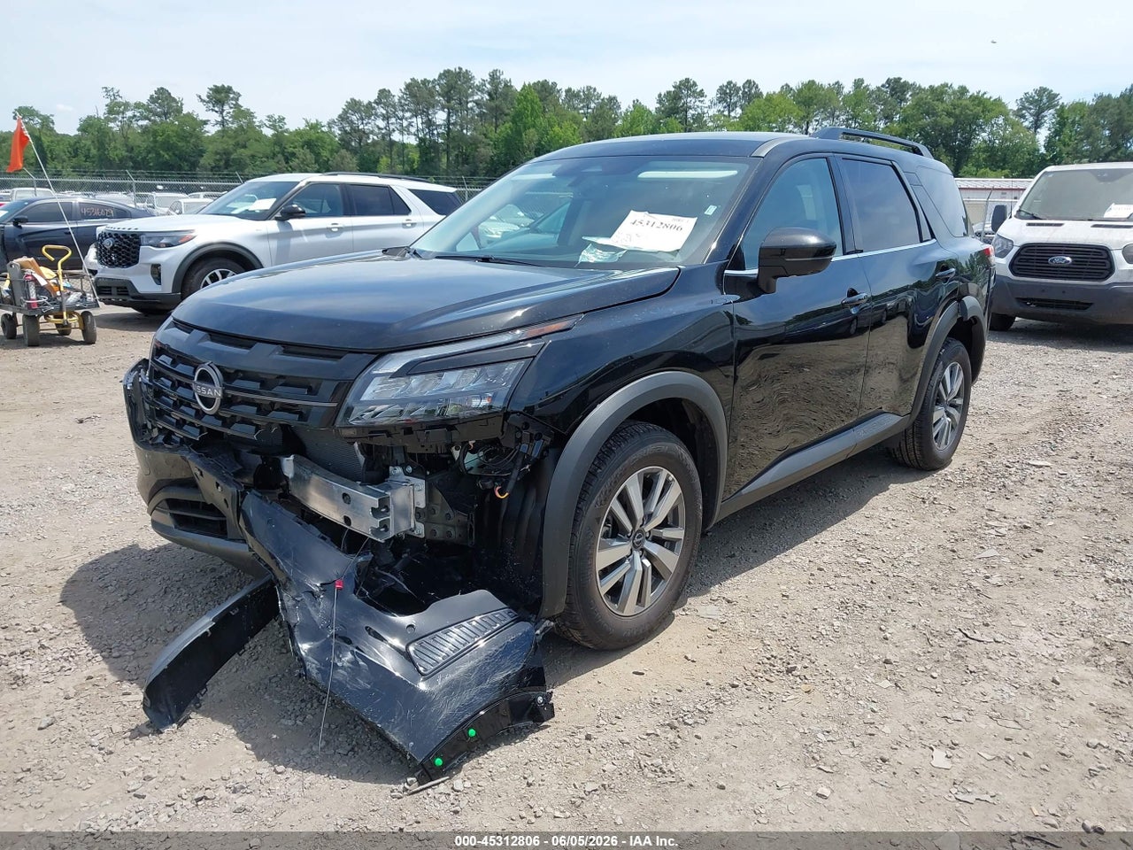2026 NISSAN PATHFINDER SL thumbnail 3