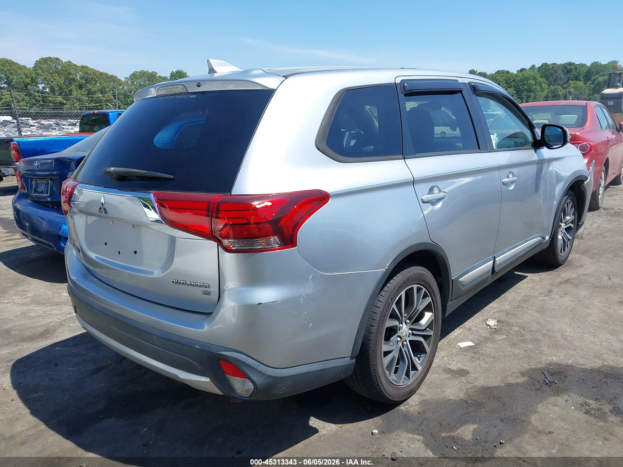 2017 MITSUBISHI OUTLANDER SE/SEL thumbnail 5