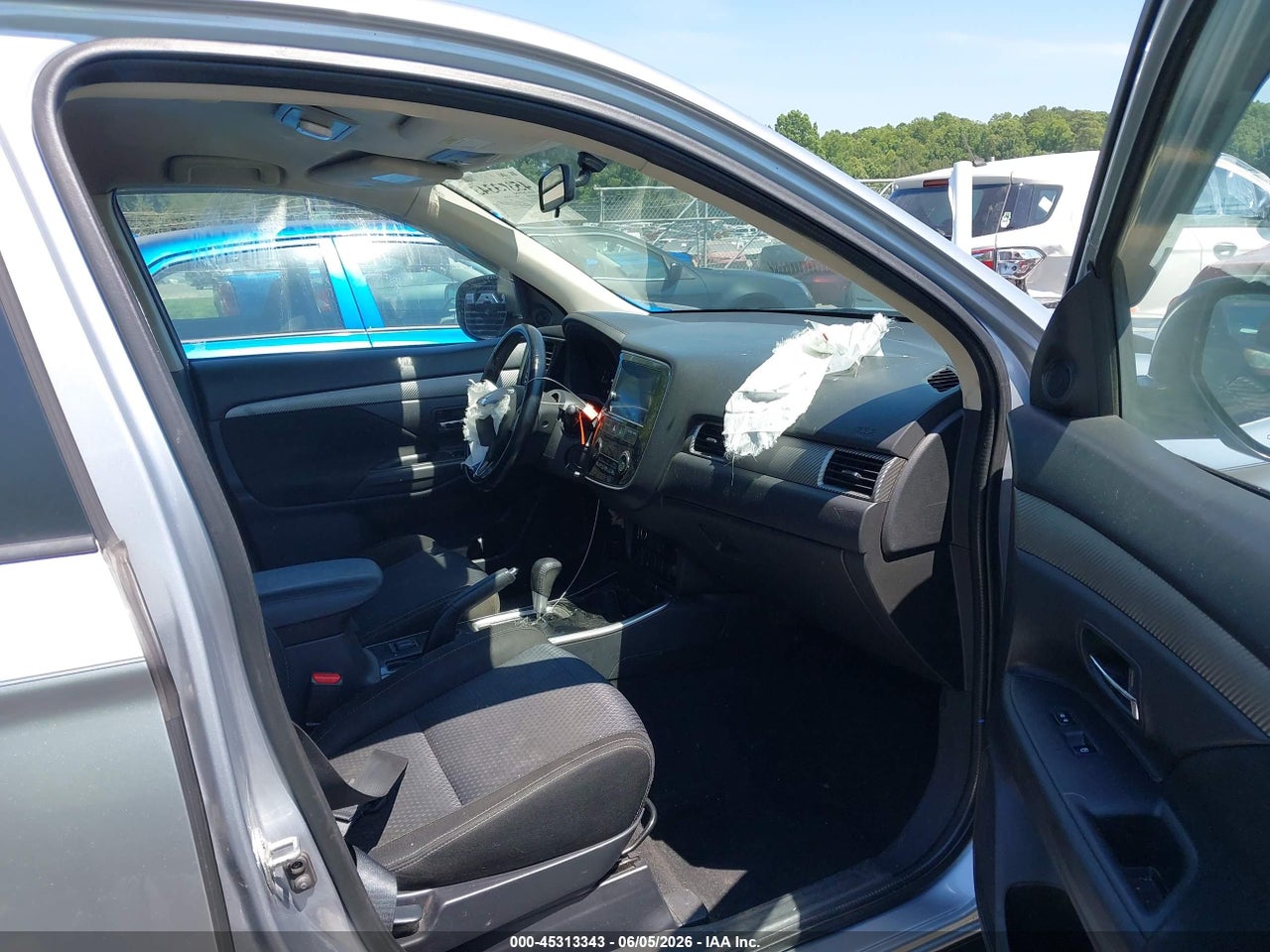 2017 MITSUBISHI OUTLANDER SE/SEL thumbnail 6