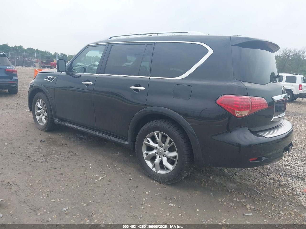 2012 INFINITI QX56   · 3/12