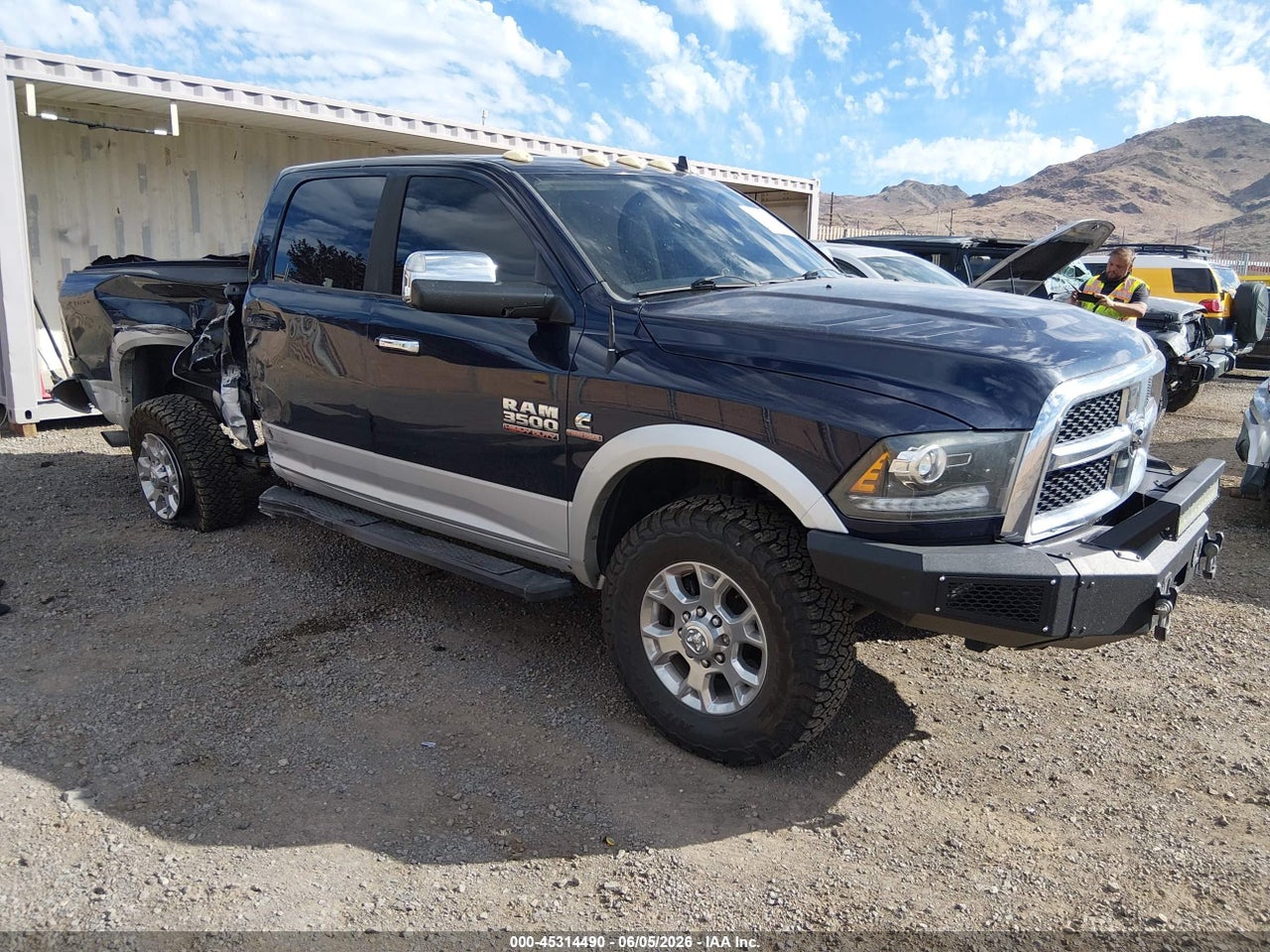 2014 RAM 3500 LARAMIE thumbnail 2