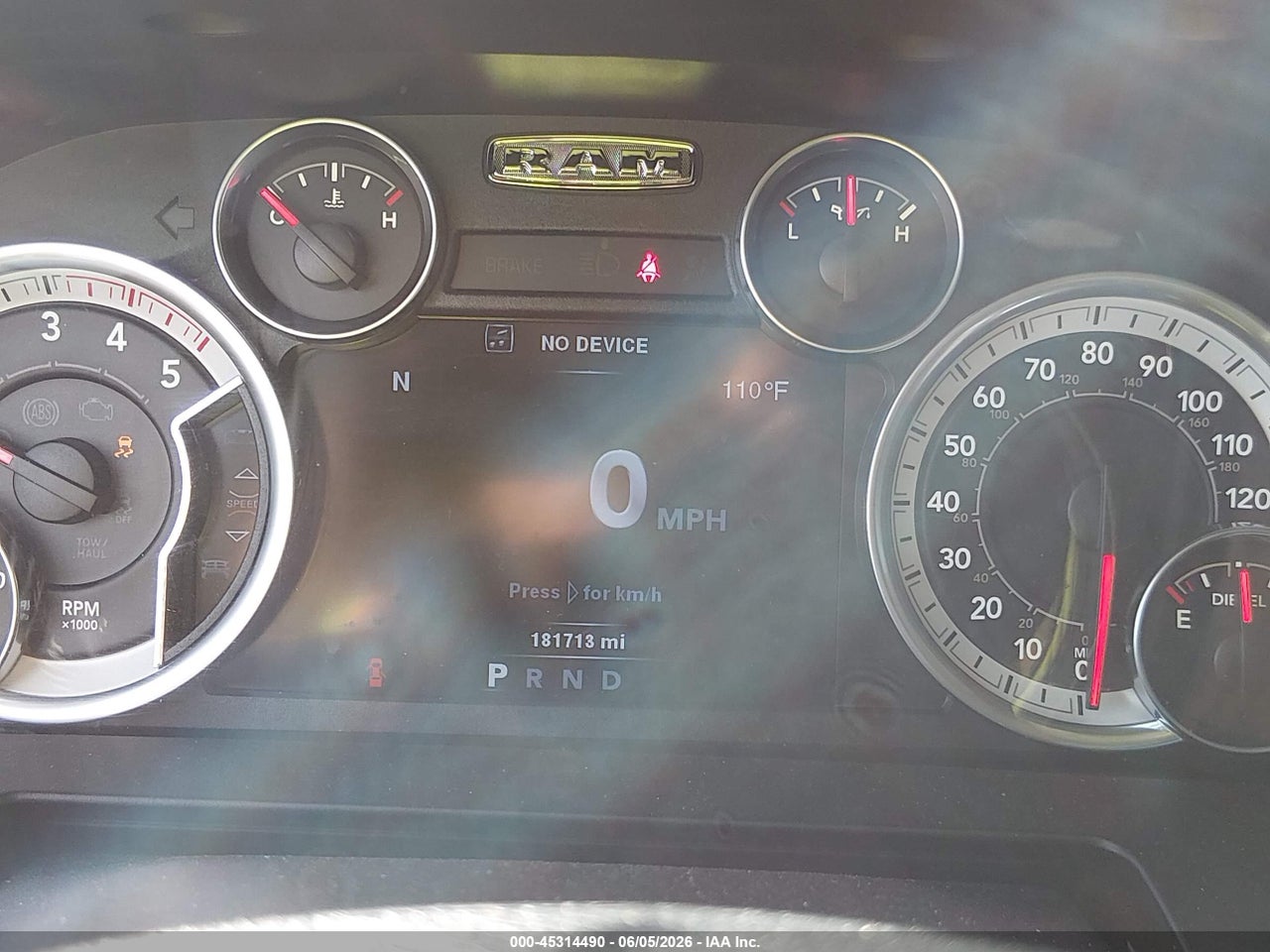 2014 RAM 3500 LARAMIE thumbnail 8