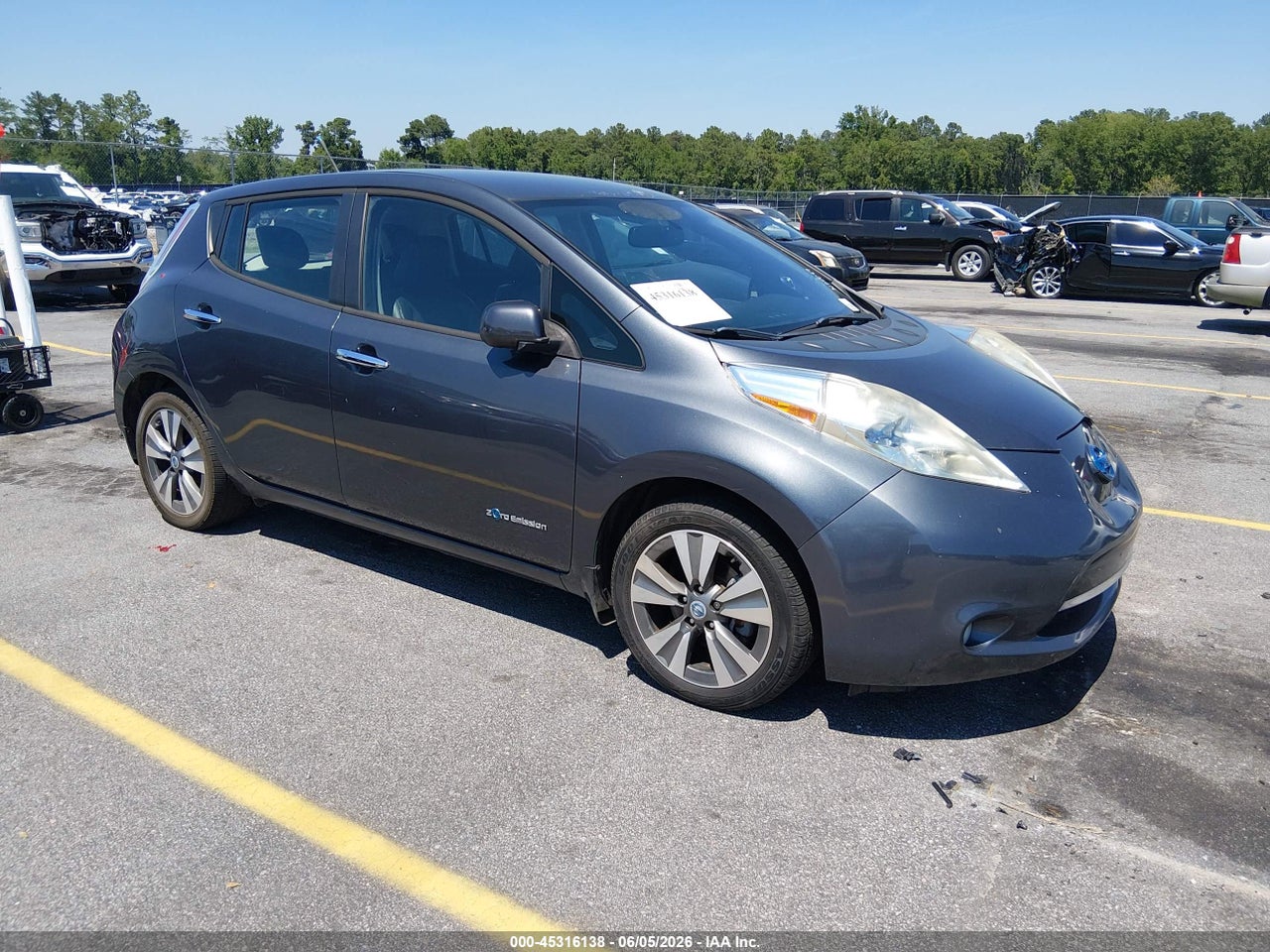 2013 NISSAN LEAF SL thumbnail 2