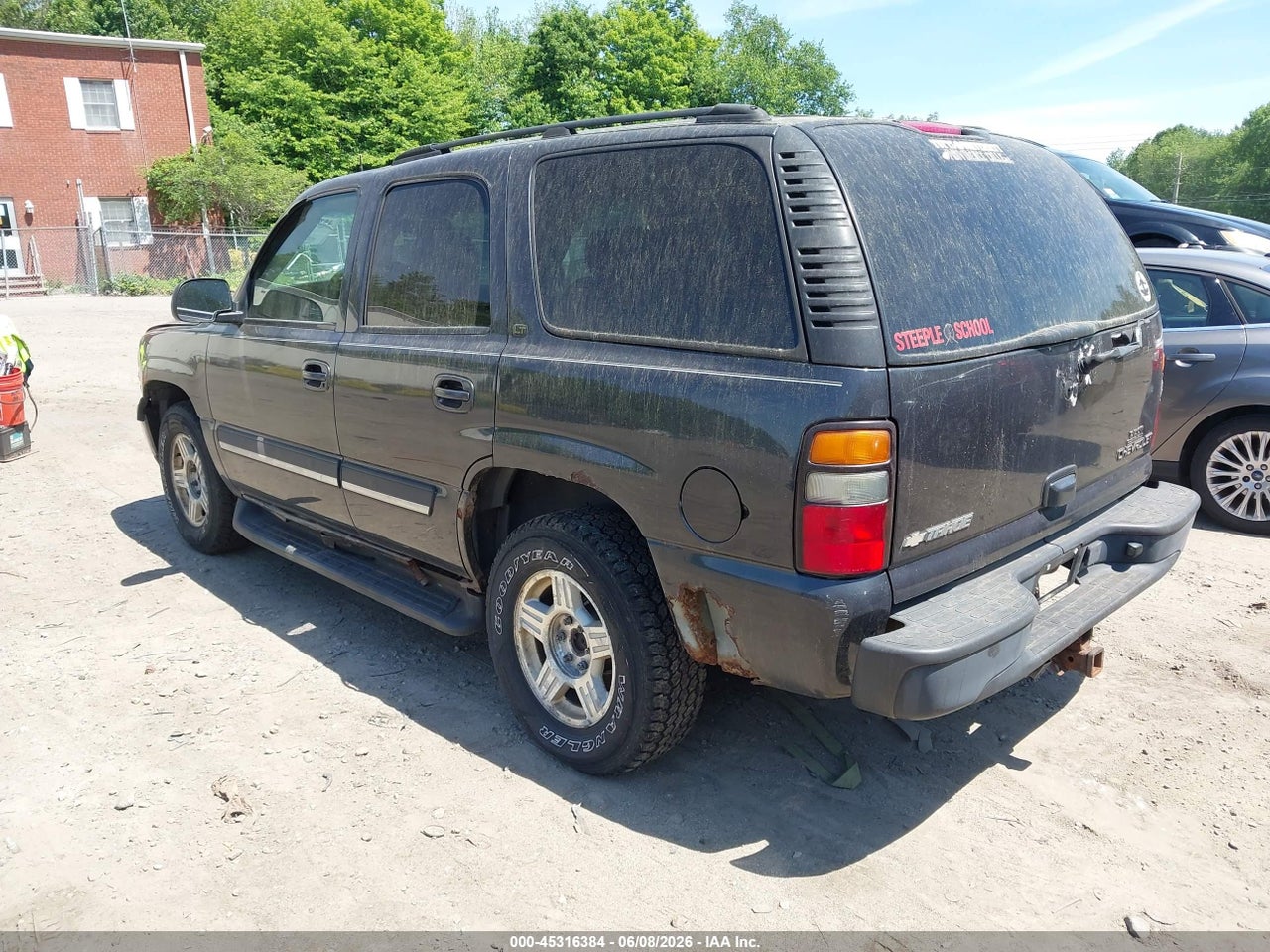 2004 CHEVROLET TAHOE LT thumbnail 4