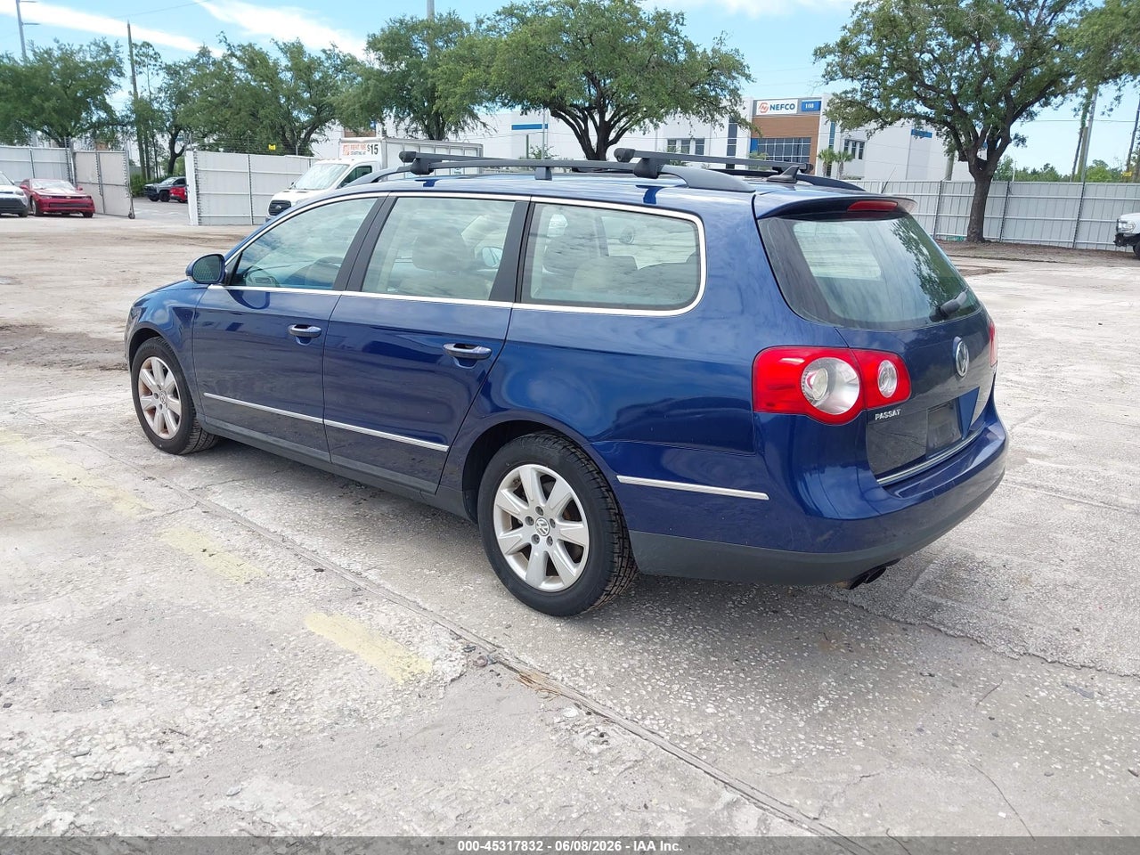2007 VOLKSWAGEN PASSAT 2.0T thumbnail 4