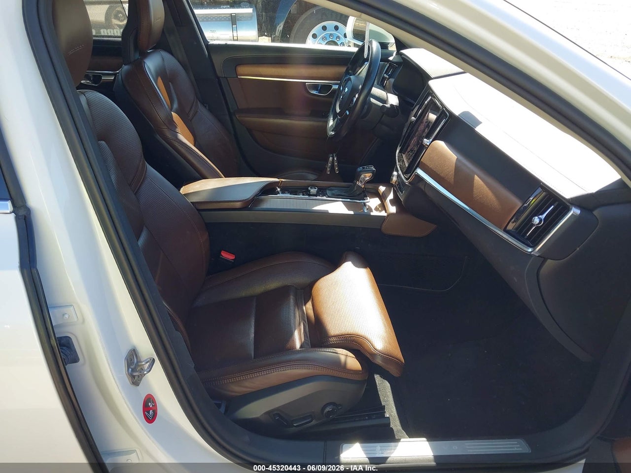 2018 VOLVO S90 T6 INSCRIPTION thumbnail 6