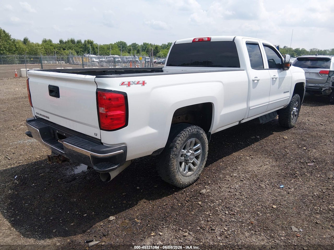 2017 CHEVROLET SILVERADO 2500HD LT thumbnail 5