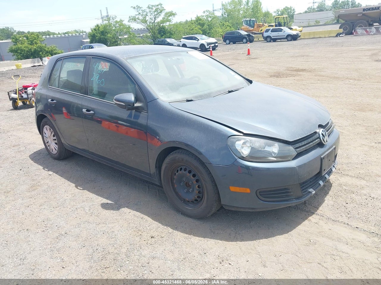 2013 VOLKSWAGEN GOLF 2.5L 4-DOOR thumbnail 2