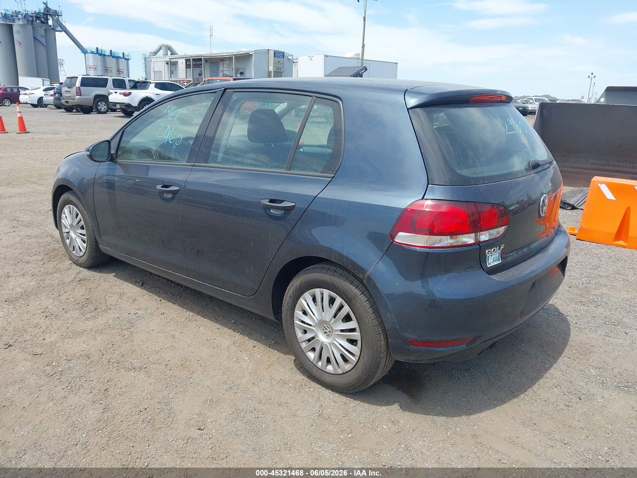 2013 VOLKSWAGEN GOLF 2.5L 4-DOOR thumbnail 4