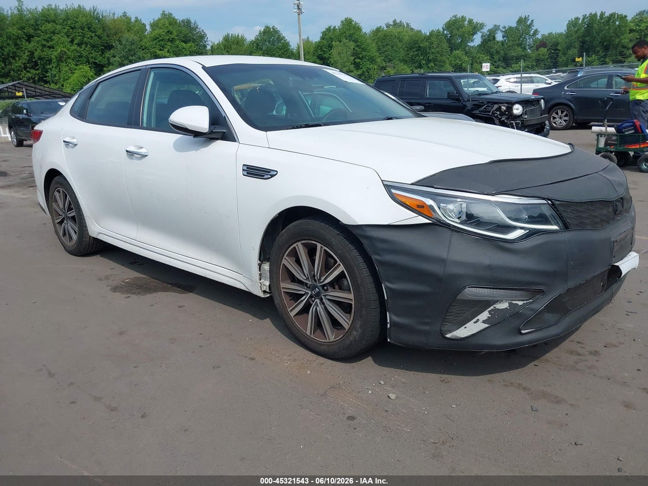 2019 KIA OPTIMA LX thumbnail 2