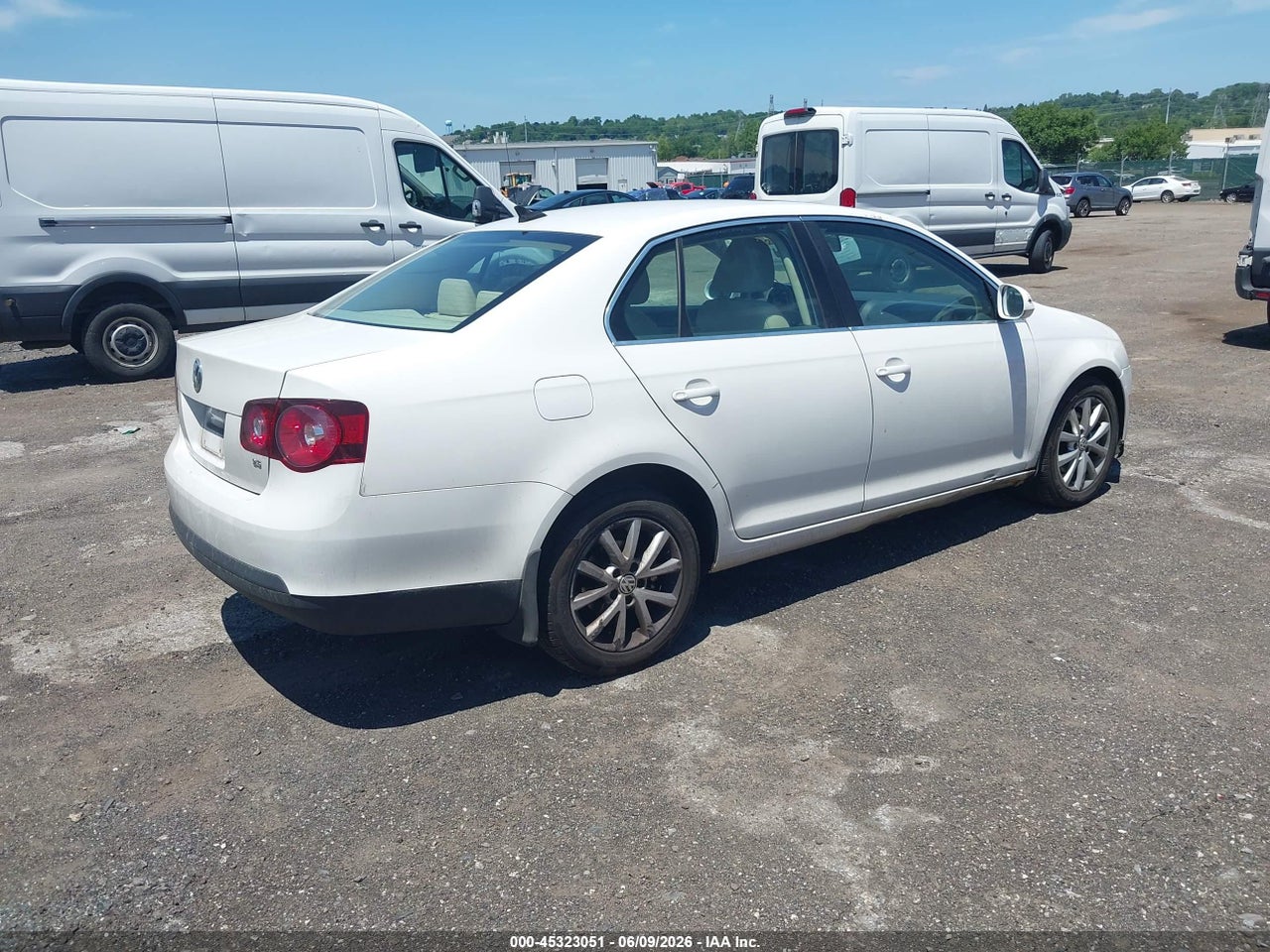 2010 VOLKSWAGEN JETTA SE thumbnail 5