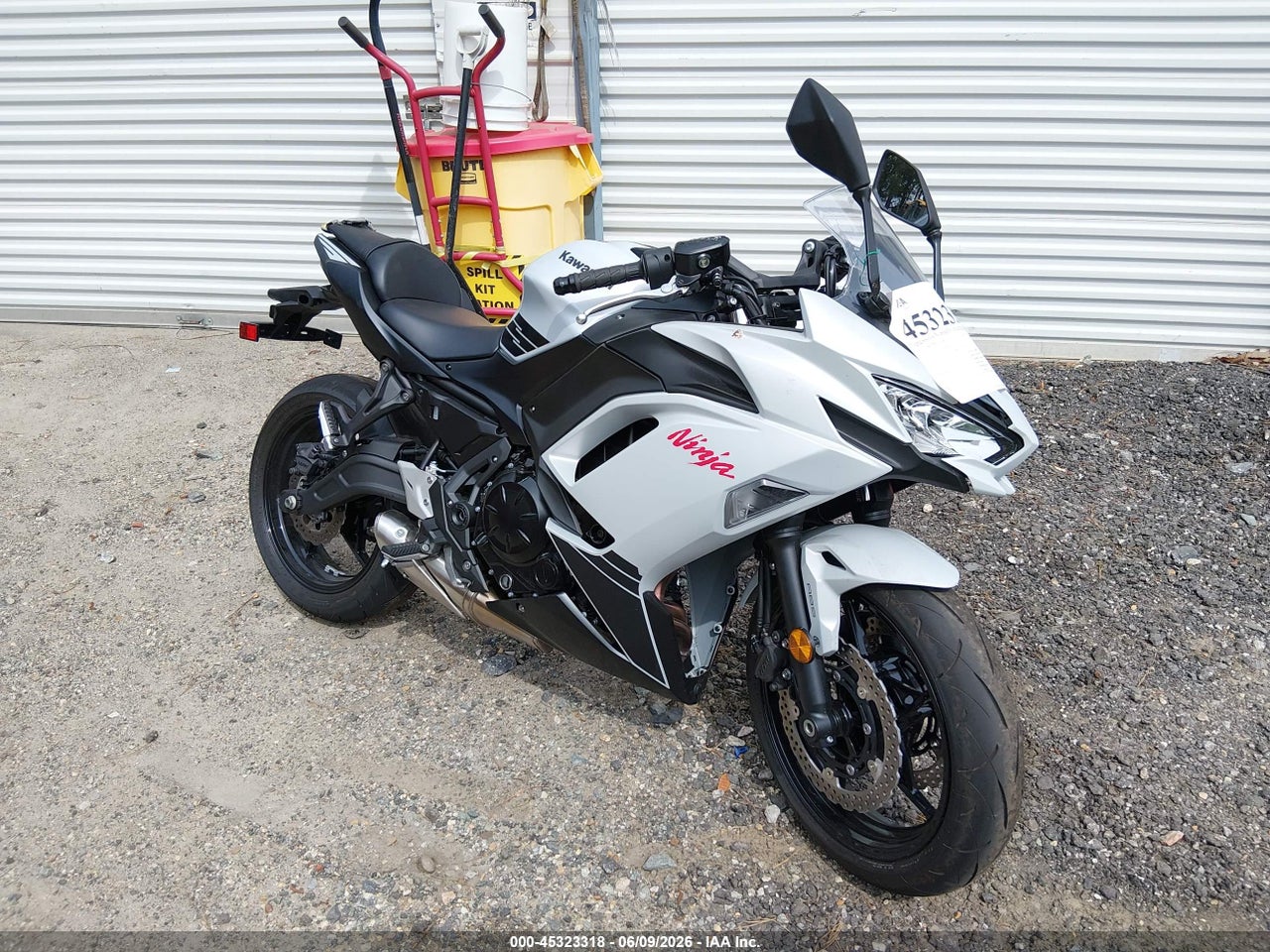 2026 KAWASAKI EX650 P thumbnail 2