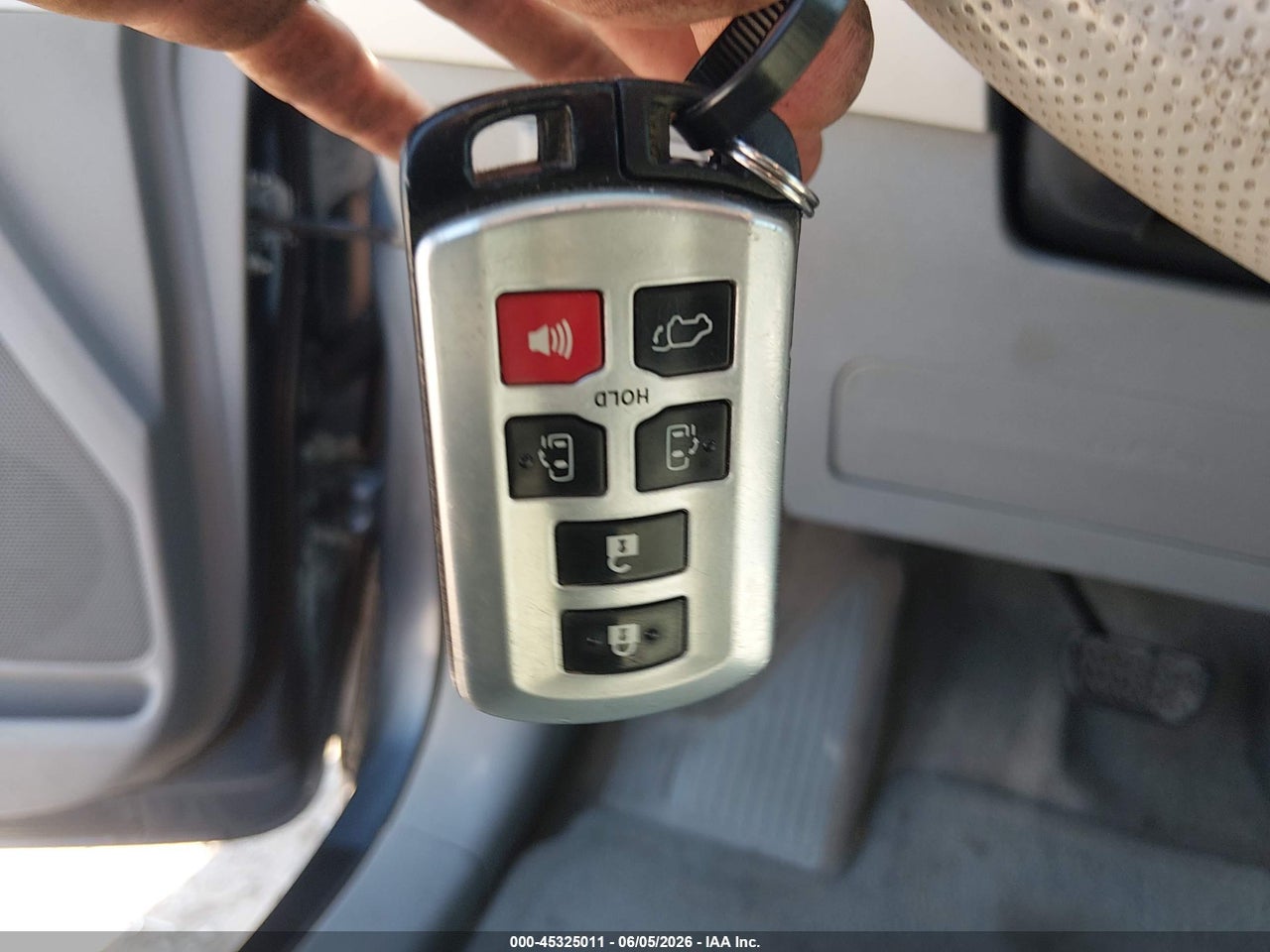2013 TOYOTA SIENNA XLE 7 PASSENGER thumbnail 12