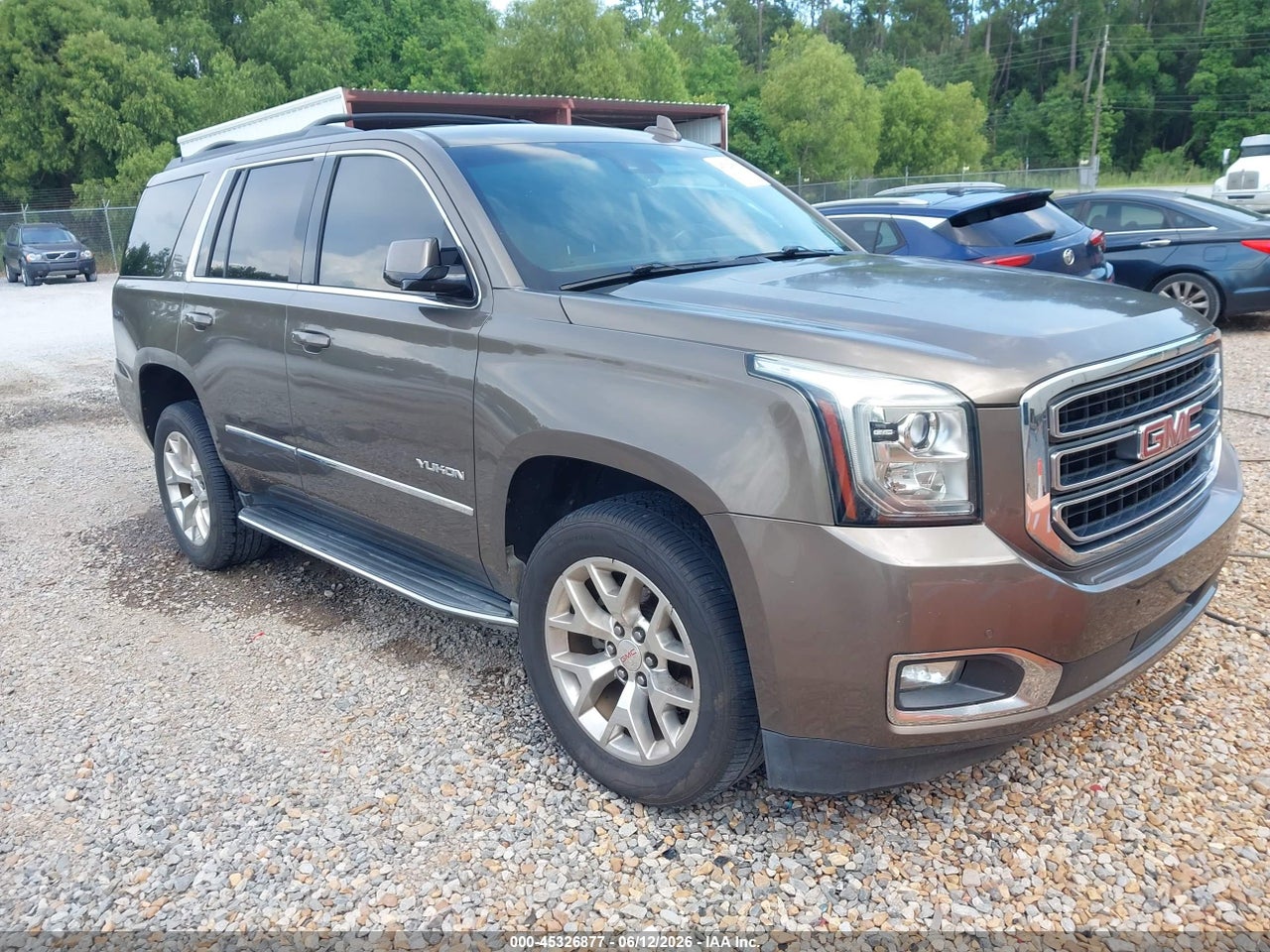 2015 GMC YUKON SLT thumbnail 2