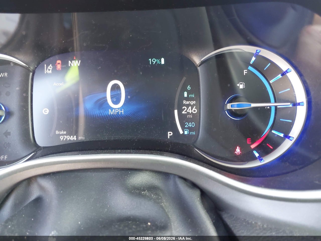 2023 CHRYSLER PACIFICA HYBRID TOURING L thumbnail 8