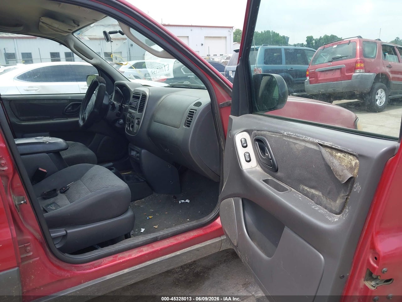 2004 FORD ESCAPE XLT thumbnail 6